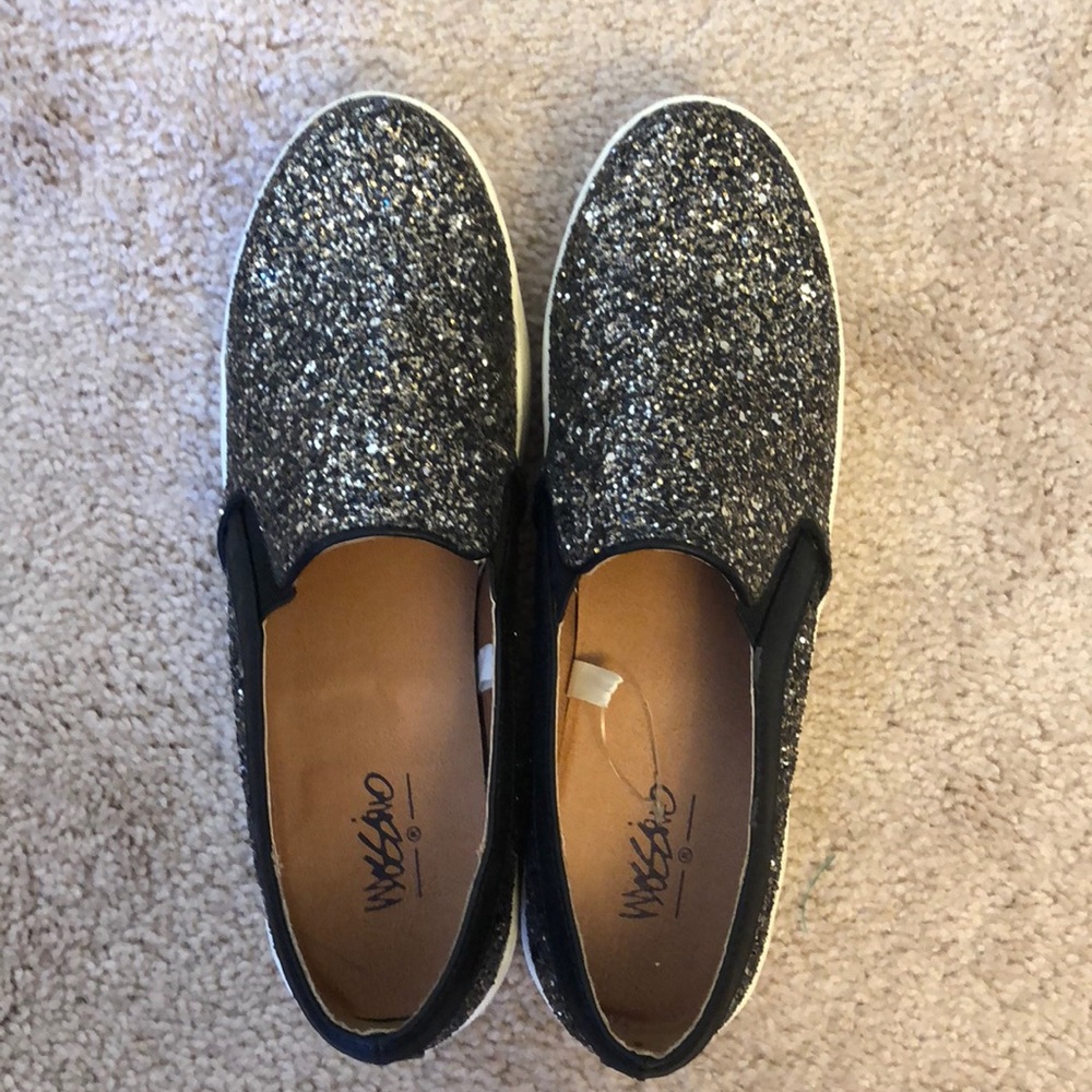 Black glitter slip on sneakers